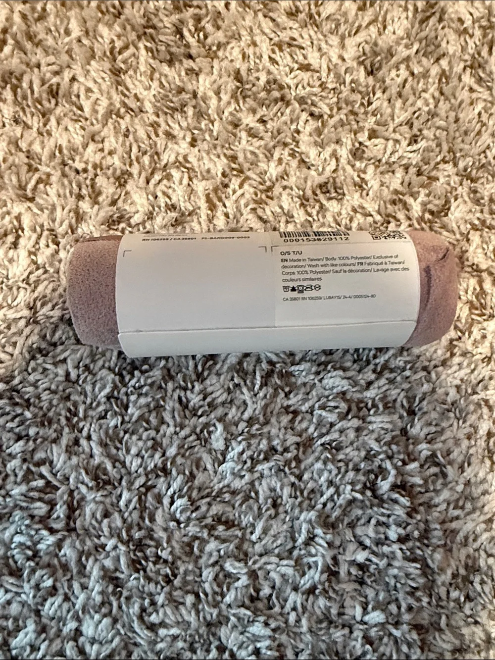 lululemon athletica Small Towel in Light Pink - Picture 2 of 3